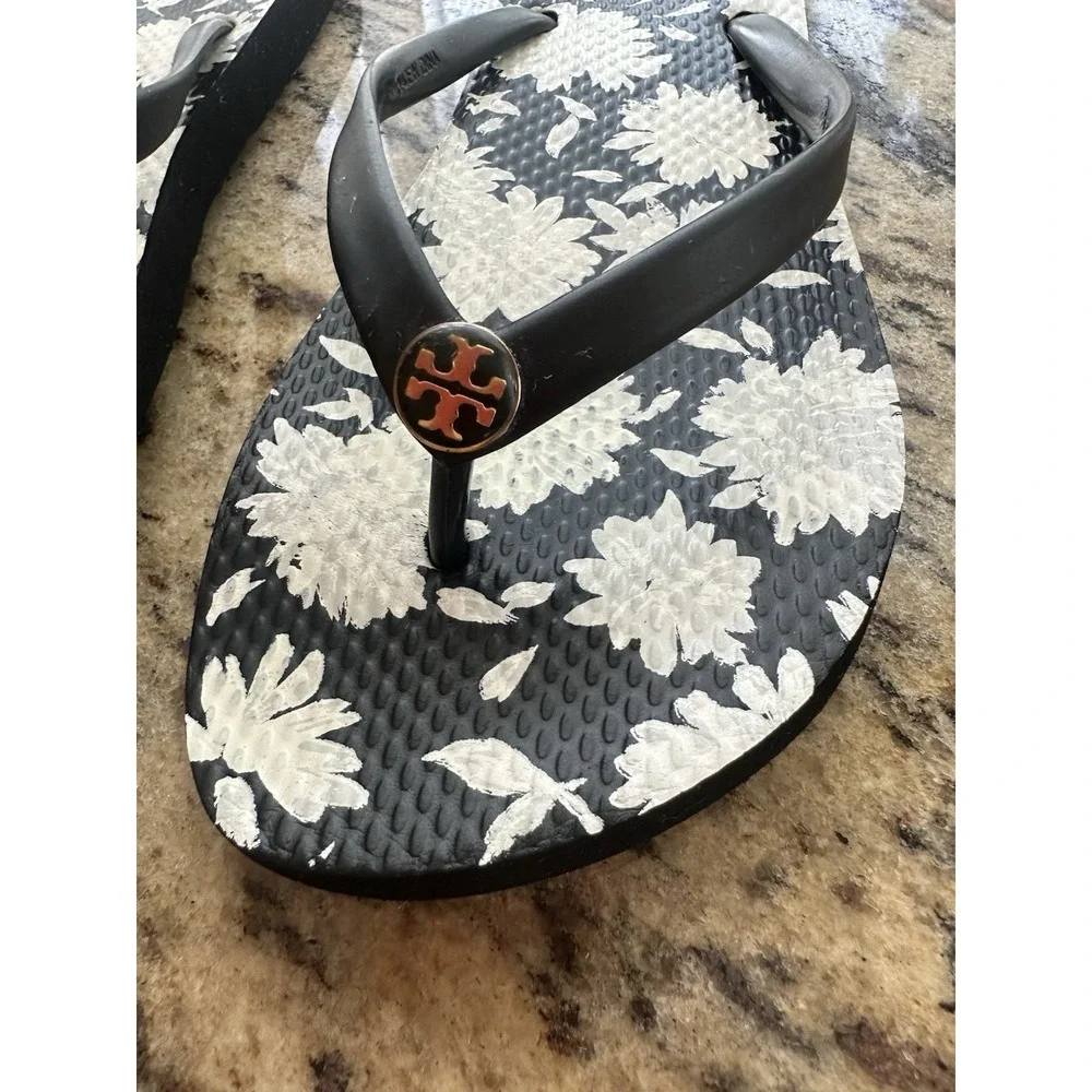 Tory Burch,  Navy Blue And White Floral Pattern Thing/flip Flop Zzndals